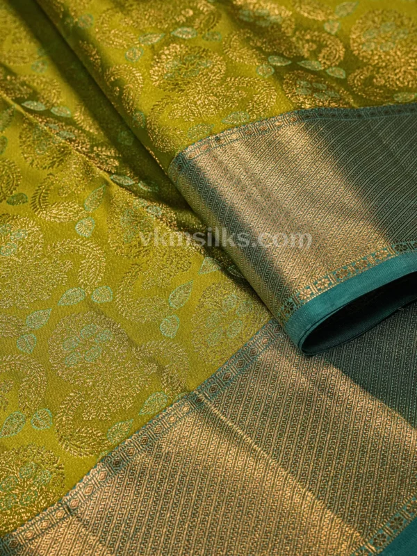 Parrot Green Body and Peacock Blue Border Pure Kanjivaram Saree