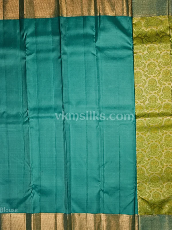 Parrot Green Body and Peacock Blue Border Pure Kanjivaram Saree