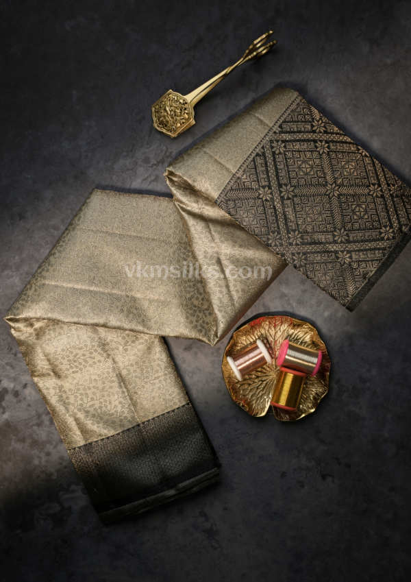 Elegant Champagne Gold Silk Saree with Black Zari Border