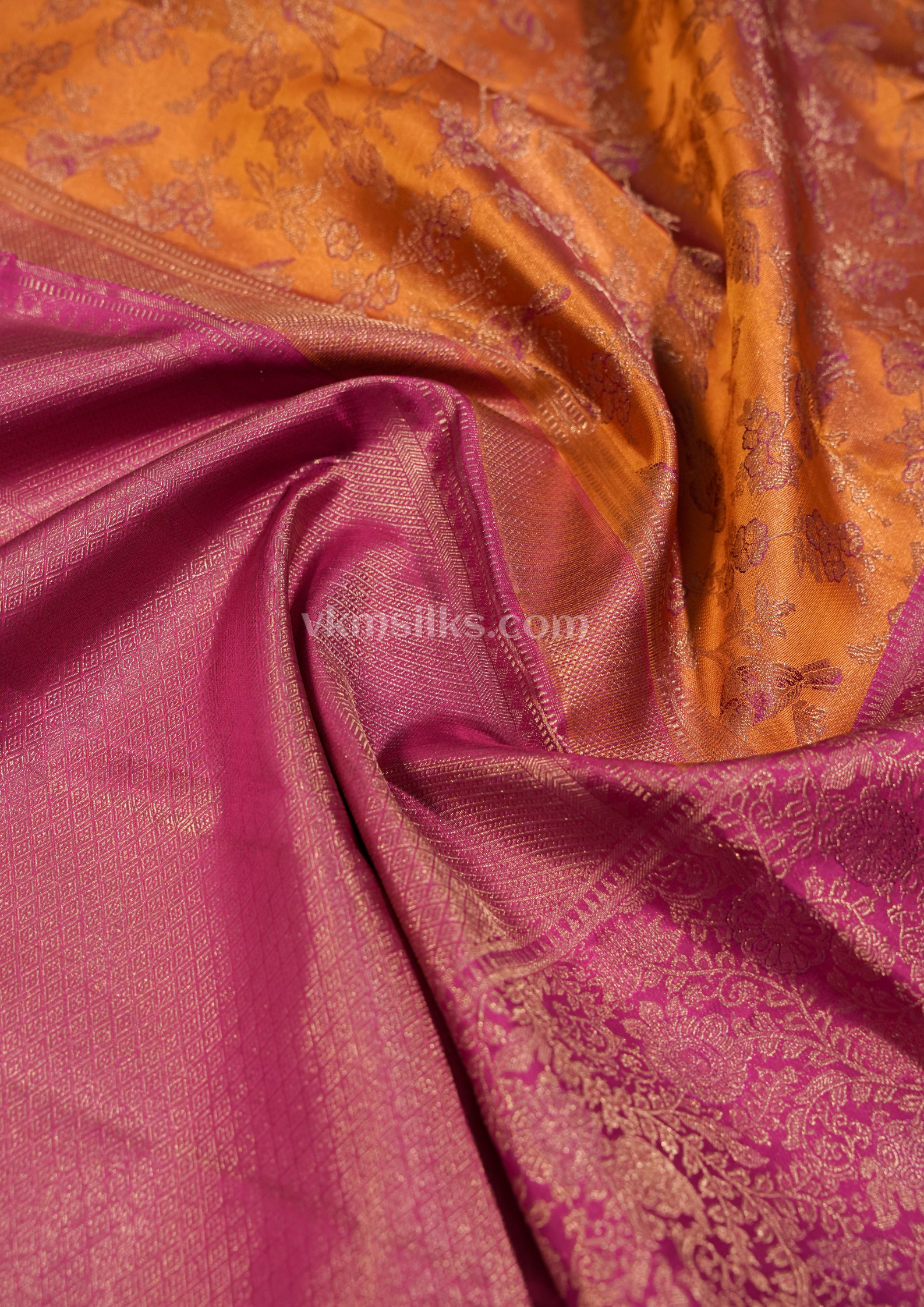 Best Copper Gold & Rani Pink Pure Silk Saree alternative view