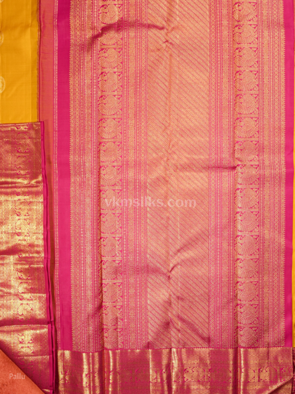 9 (25) Mustard yellow butta body with solid pink border