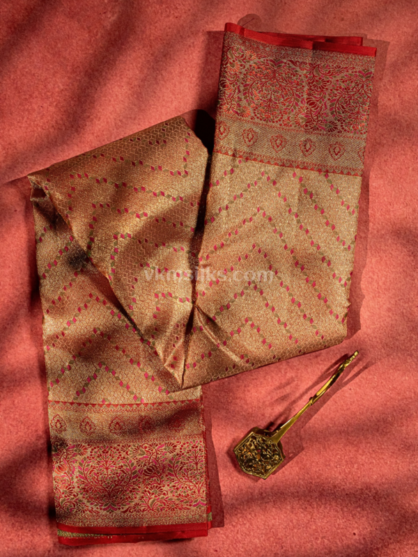 Antique gold/peach brocade body with red border
