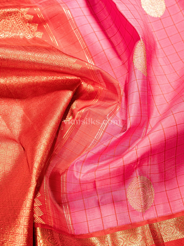 9 (66) Pink checks body with rettapet red border
